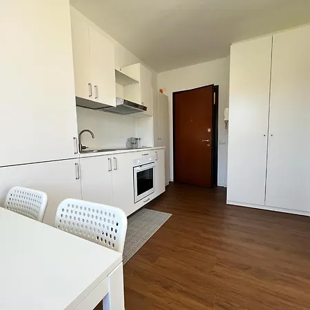 Kibilu - Malpensa Airport - Easy Check-in And Check-out Cardano Al Campo